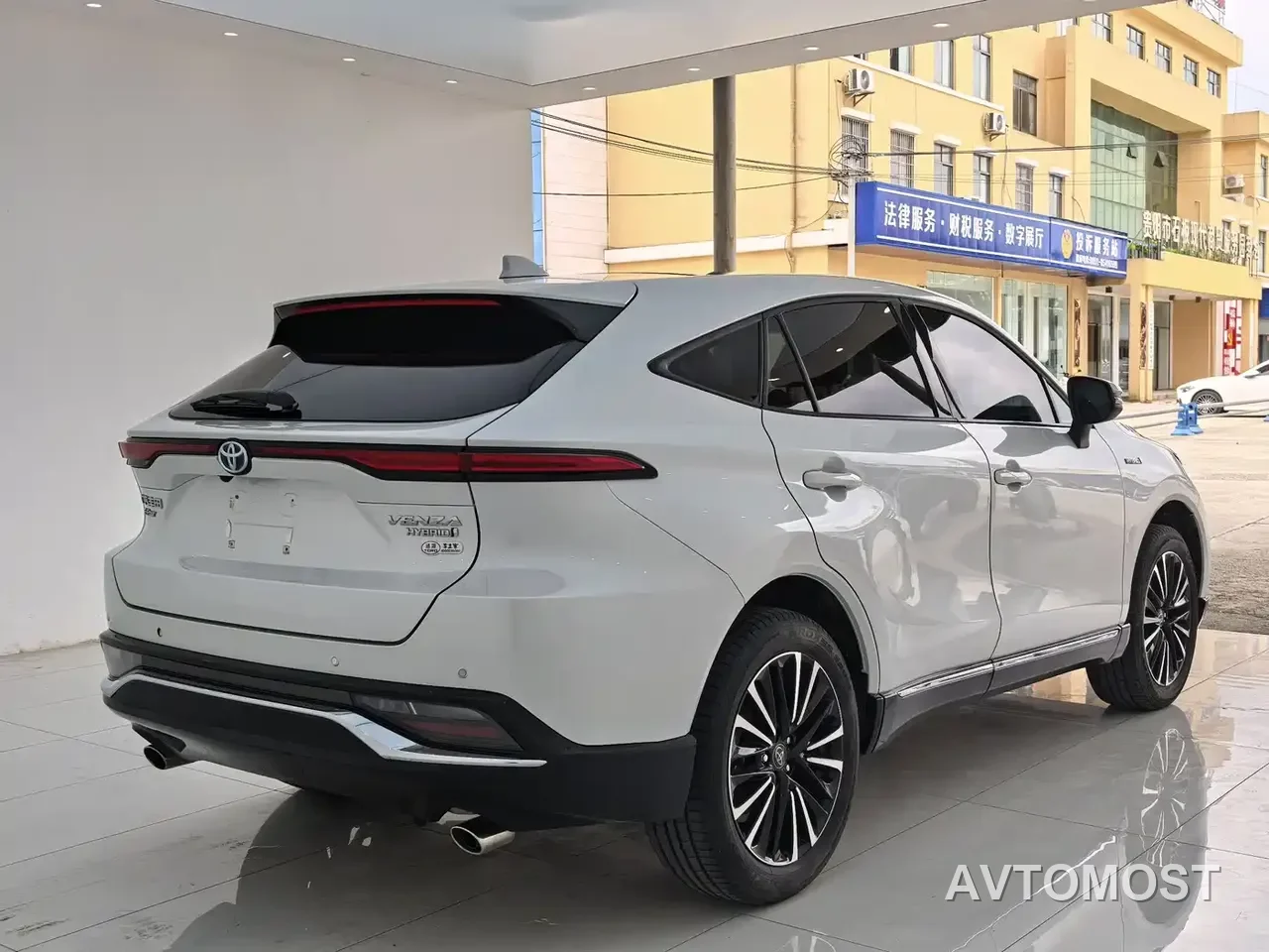 Toyota Venza 2022 Dual Engine 2.5L CVT 4WD Supreme — фото 16