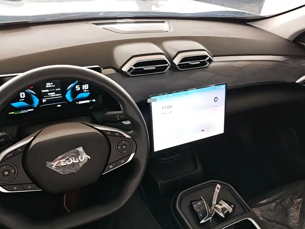 Dongfeng Aeolus SKY EV01 2025 Model 530km AIR Elite Edition — фото 6