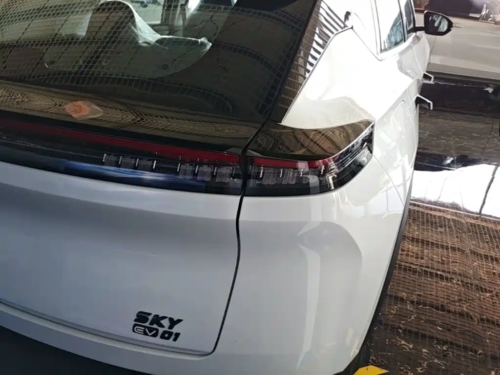 Dongfeng Aeolus SKY EV01 2025 Model 530km AIR Elite Edition — фото 24