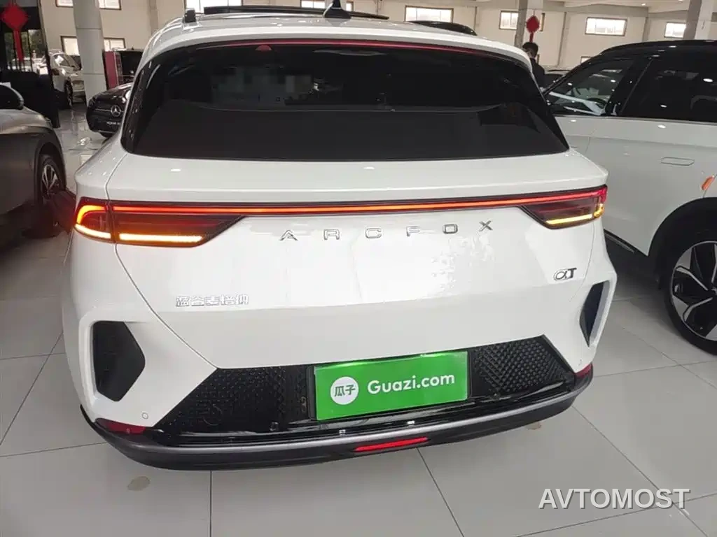 Arcfox Alpha T 2023 Model 480 Forest Edition 175kW — фото 2