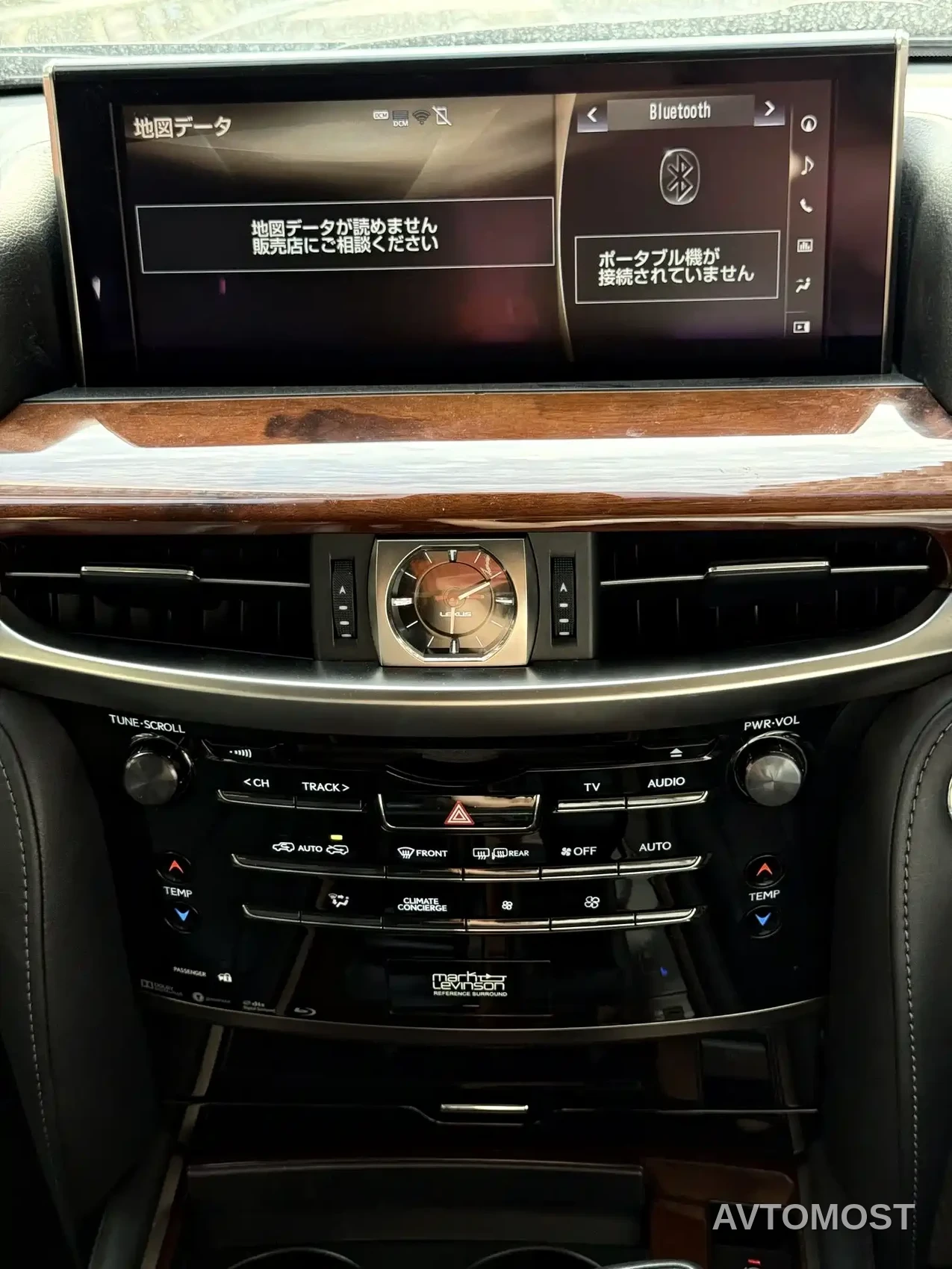 Lexus LX 2017 570 Peak Special Limited Edition — фото 11