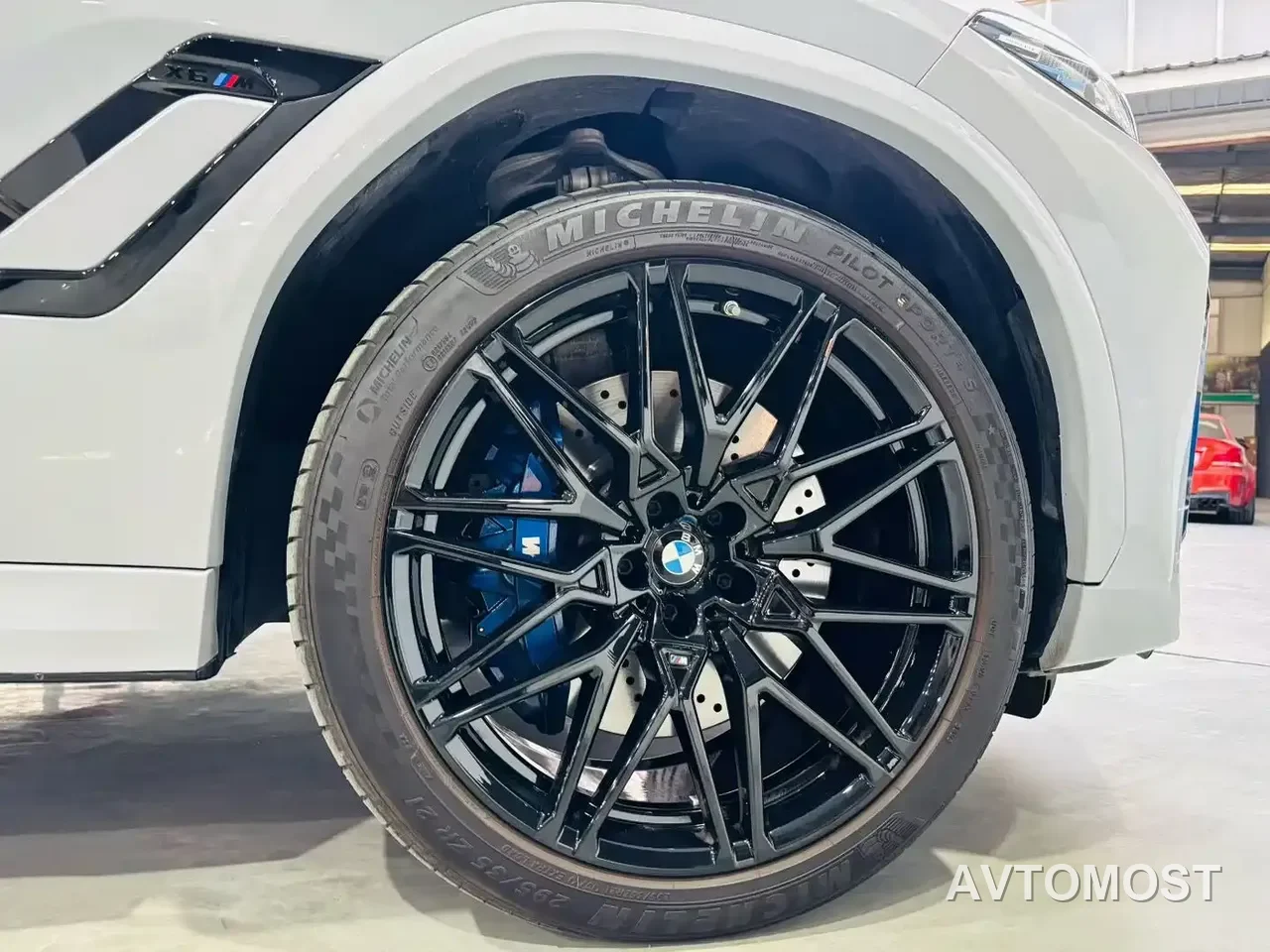 BMW X6 M 2023 Model X6 M Thunder Edition — фото 4
