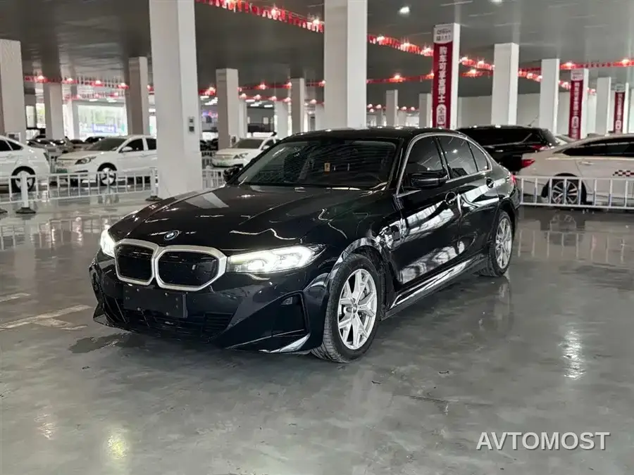 BMW i3 2022 eDrive 35 L