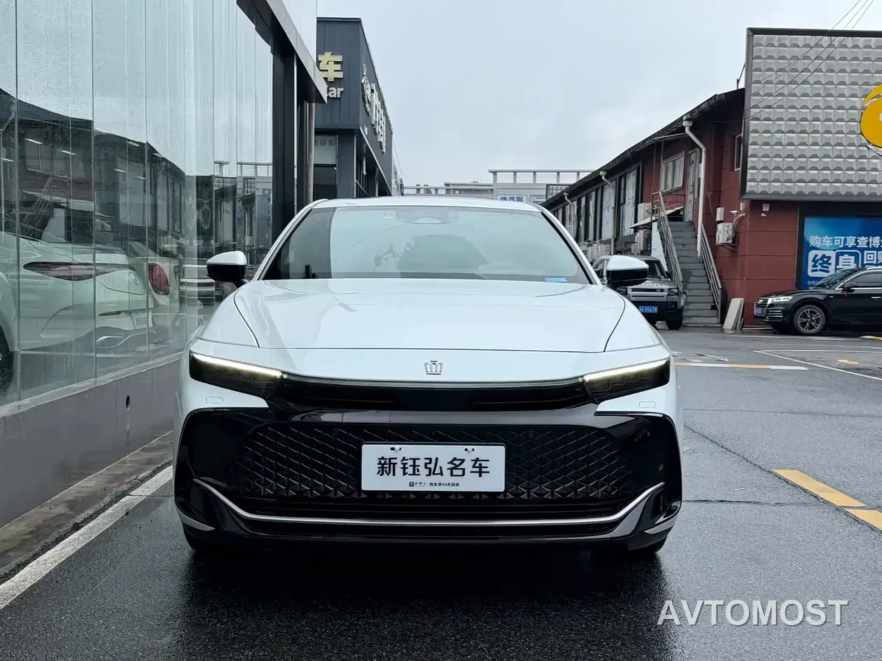 Toyota Crown SportCross 2023 2.5L SportCross HEV FWD Premium Edition — фото 1