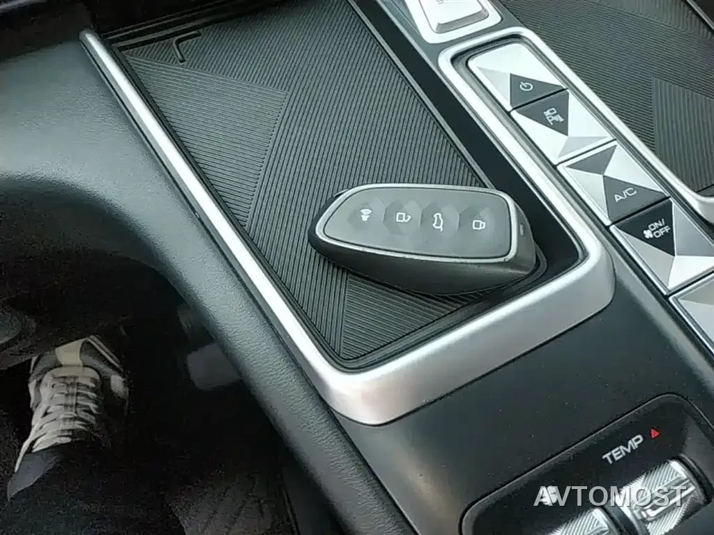 Haval Xiaolong MAX 2023 1.5L Hi4 105 4WD Pilot Edition — фото 9