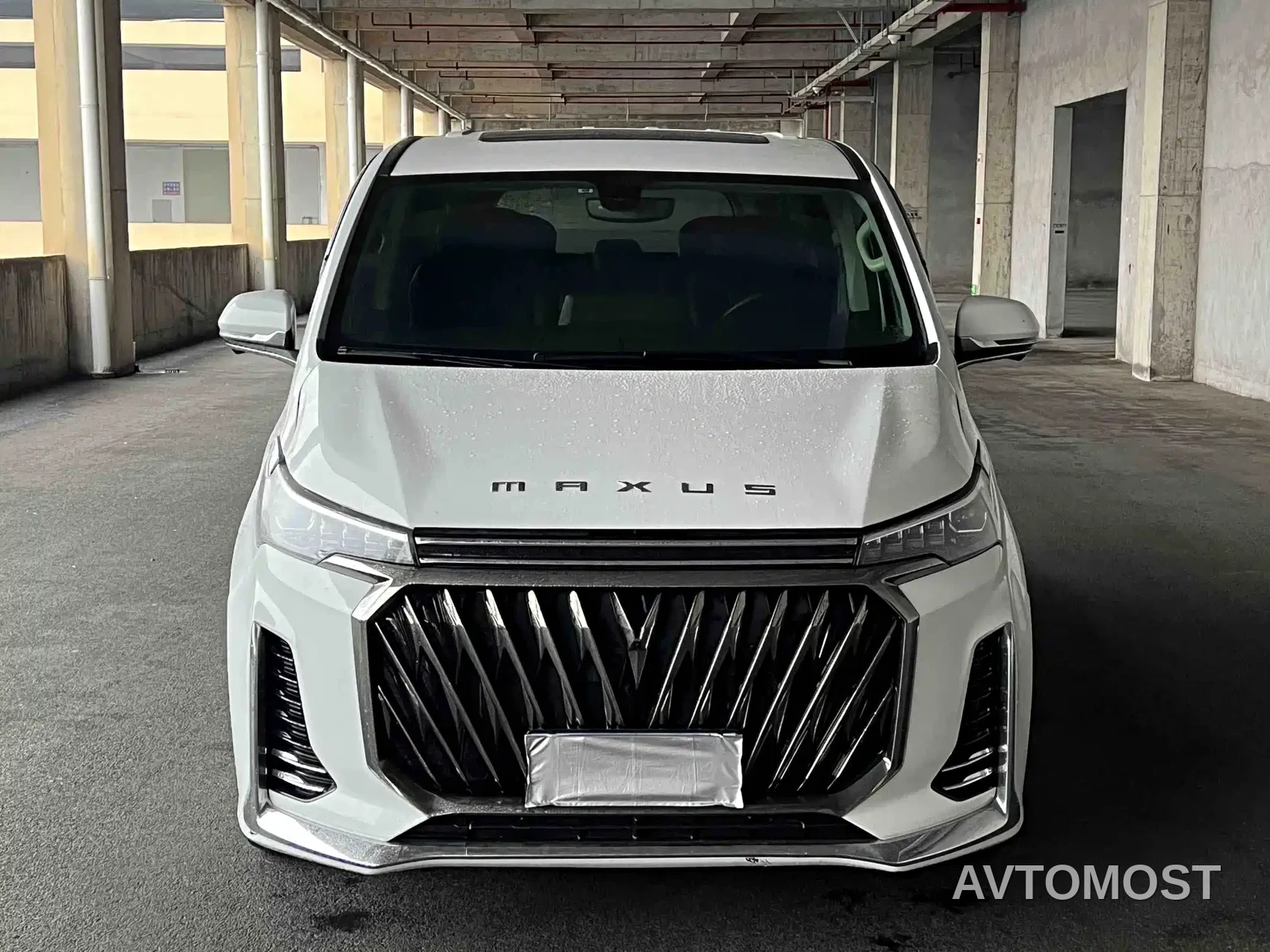 SAIC Maxus G20 2023 PLUS 2.0T Diesel Automatic Luxury Touring Edition — фото 2
