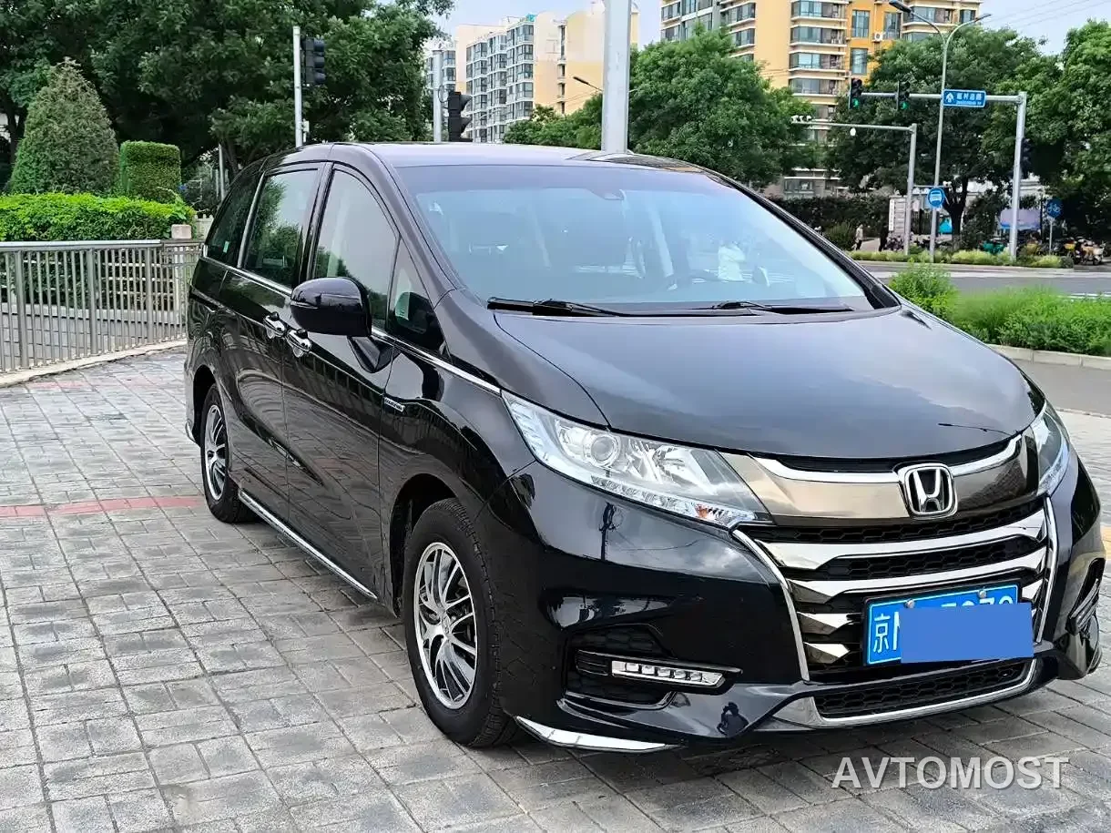 Honda Odyssey 2021 2.0L Sharp Premium Edition — фото 2