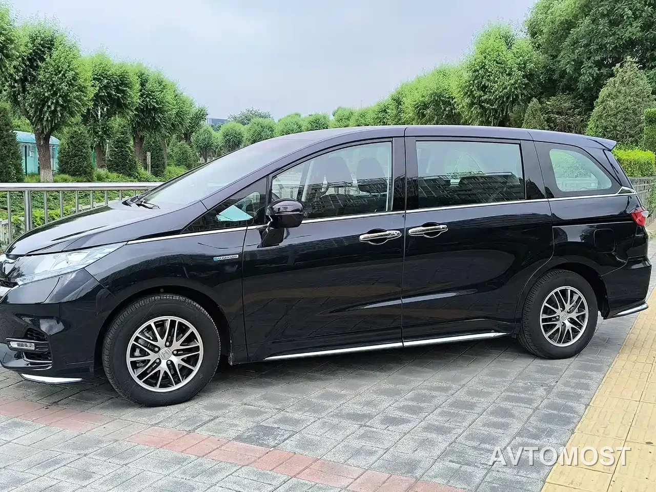 Honda Odyssey 2021 2.0L Sharp Premium Edition — фото 6