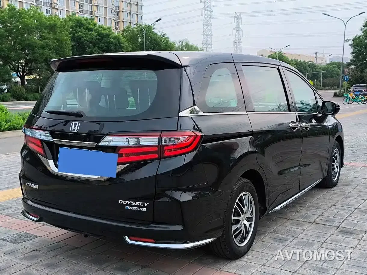 Honda Odyssey 2021 2.0L Sharp Premium Edition — фото 11