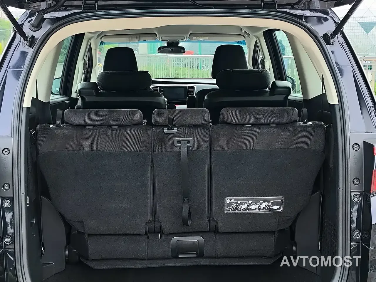 Honda Odyssey 2021 2.0L Sharp Premium Edition — фото 20