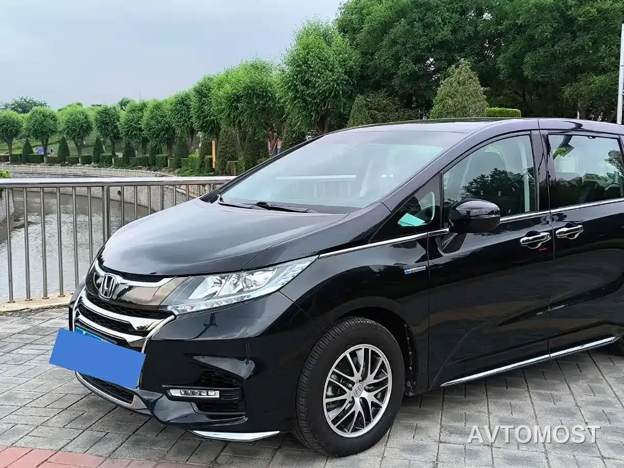 Honda Odyssey 2021 2.0L Sharp Premium Edition — фото 32