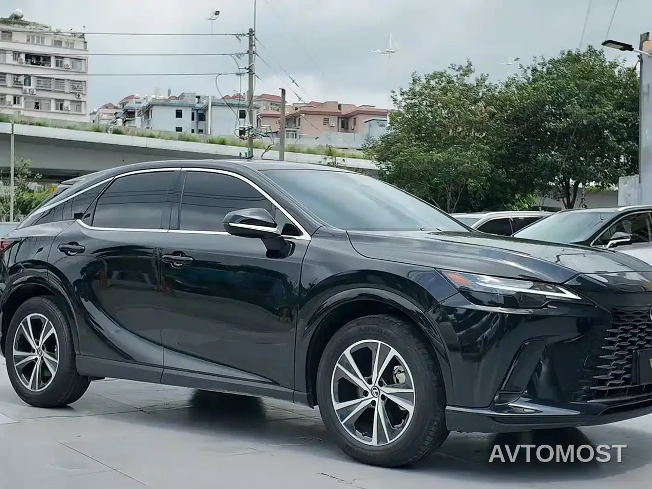 Lexus RX 2023 350h 2WD Joy Edition — фото 2