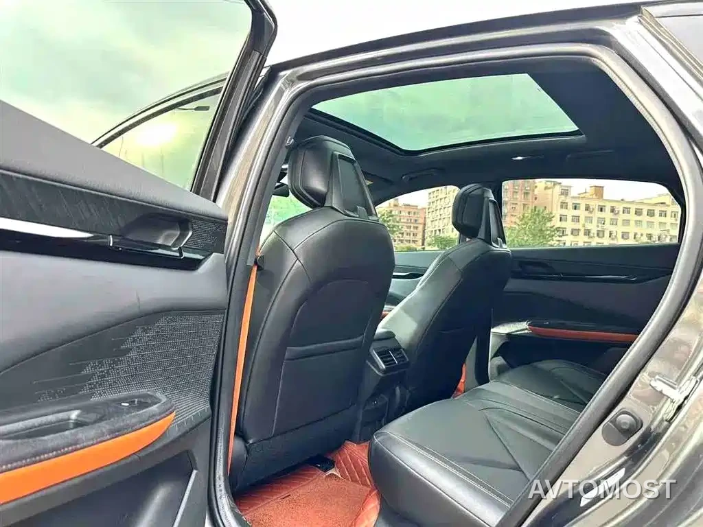 Changan UNI-V 2022 1.5T Sport Edition — фото 4