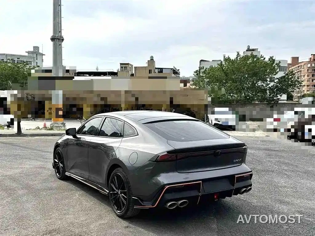 Changan UNI-V 2022 1.5T Sport Edition — фото 7