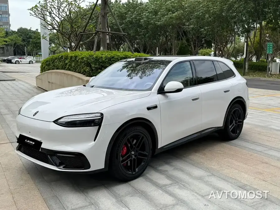 AITO M6