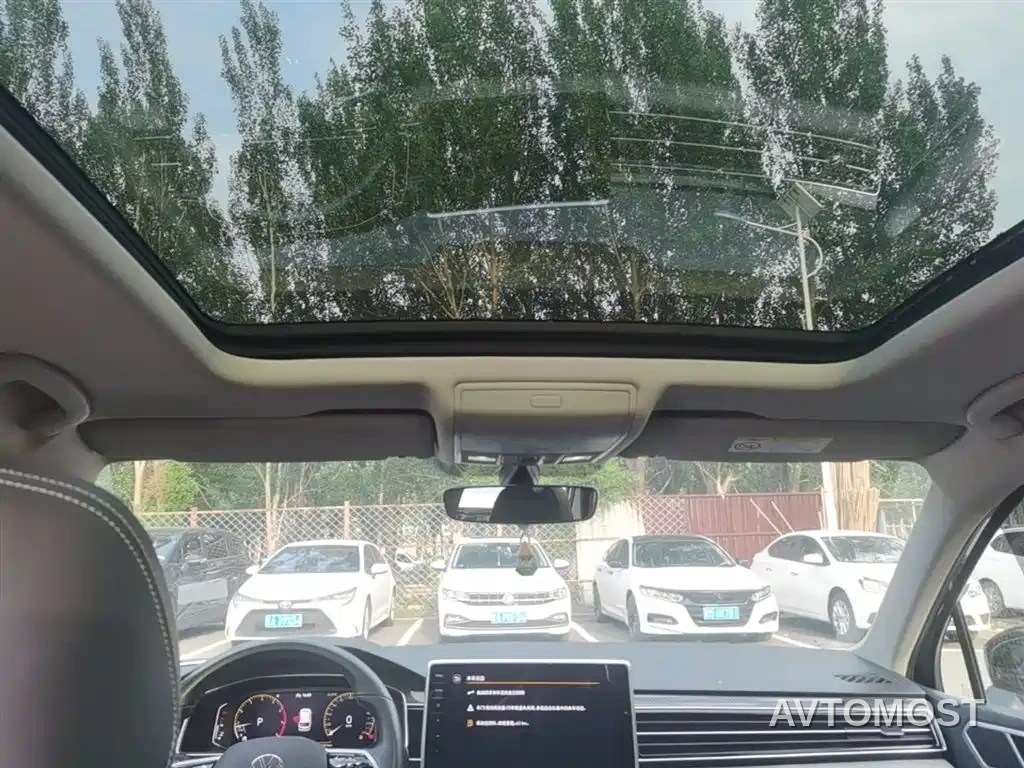Volkswagen Tiguan L 2022 330TSI Auto 2WD R-Line Premium Edition — фото 18