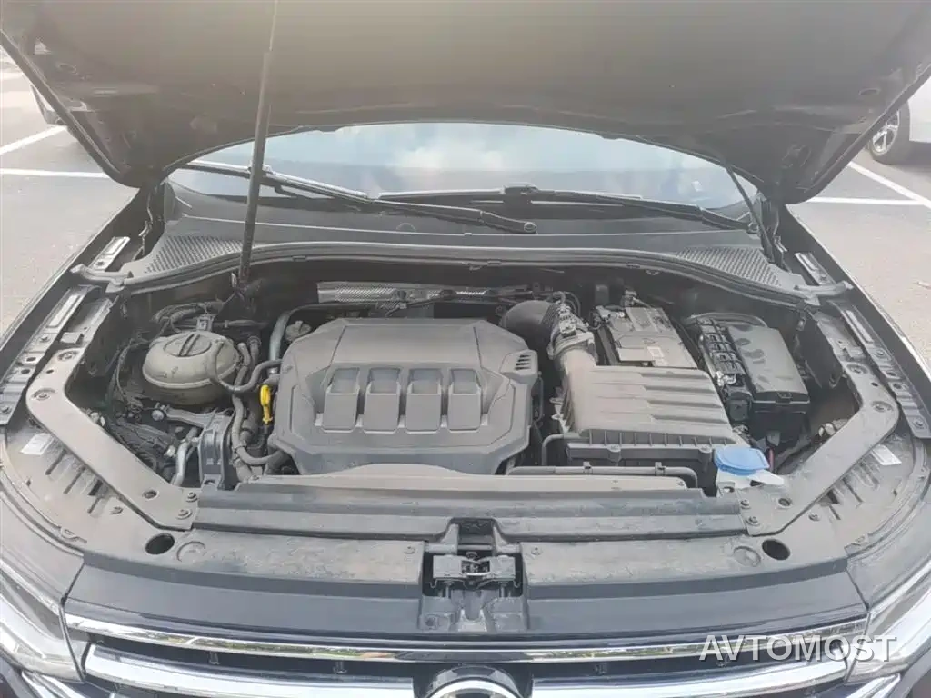 Volkswagen Tiguan L 2022 330TSI Auto 2WD R-Line Premium Edition — фото 20
