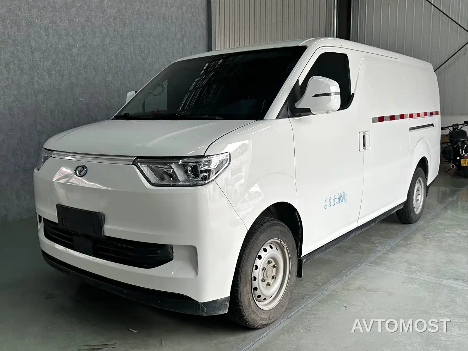 Ruichi New Energy EC75 2024 Model Surpass I 50.38kWh — фото 1