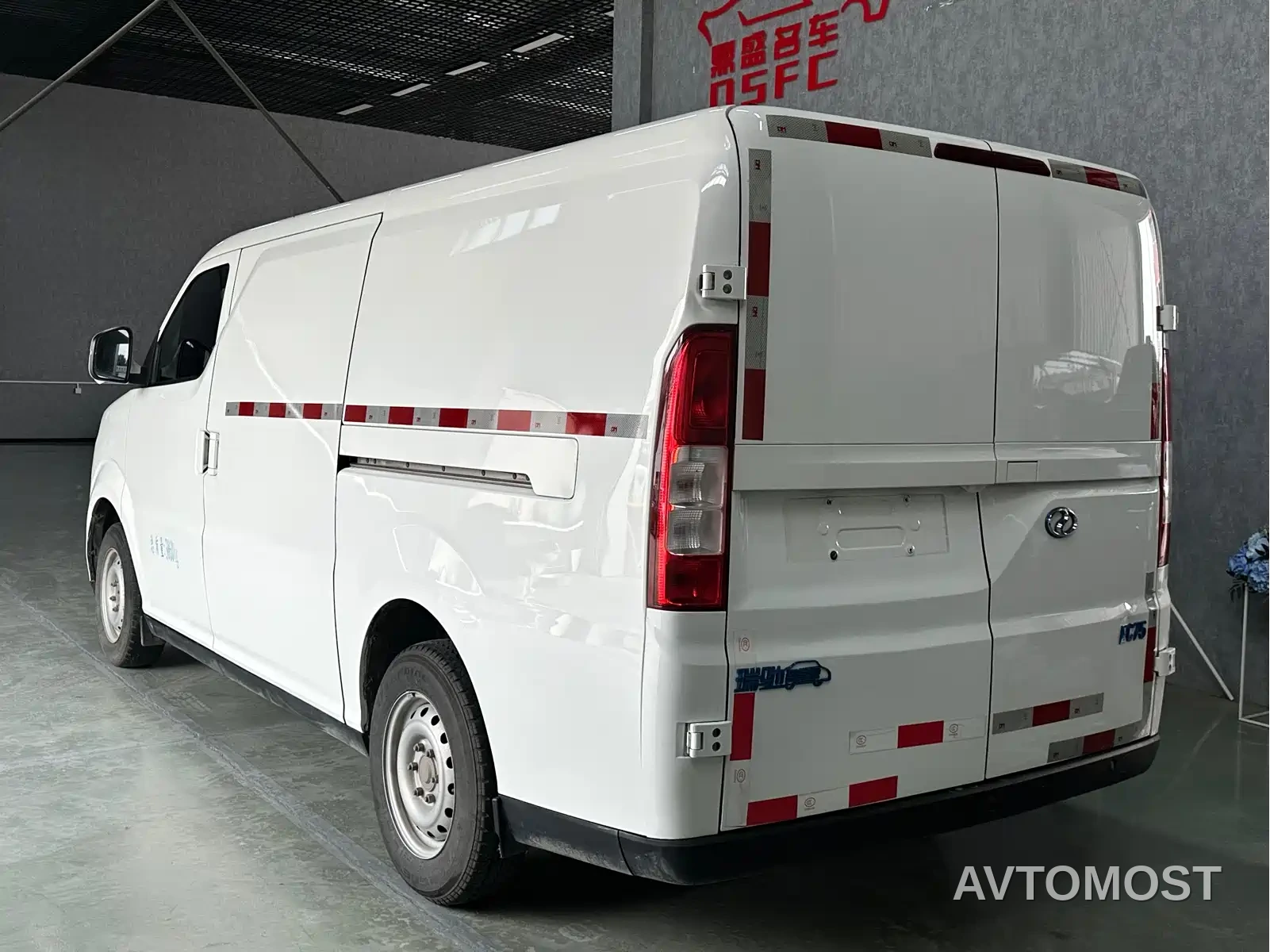 Ruichi New Energy EC75 2024 Model Surpass I 50.38kWh — фото 3