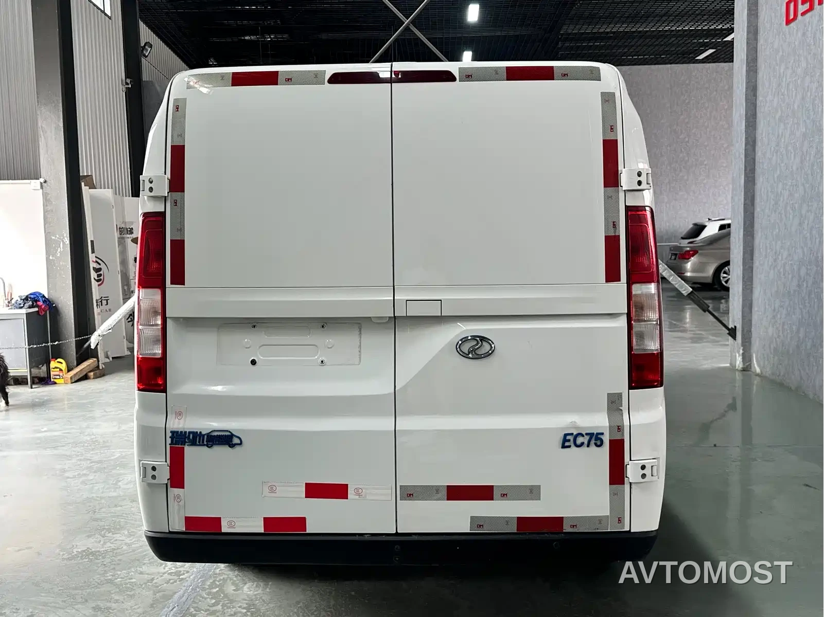 Ruichi New Energy EC75 2024 Model Surpass I 50.38kWh — фото 4