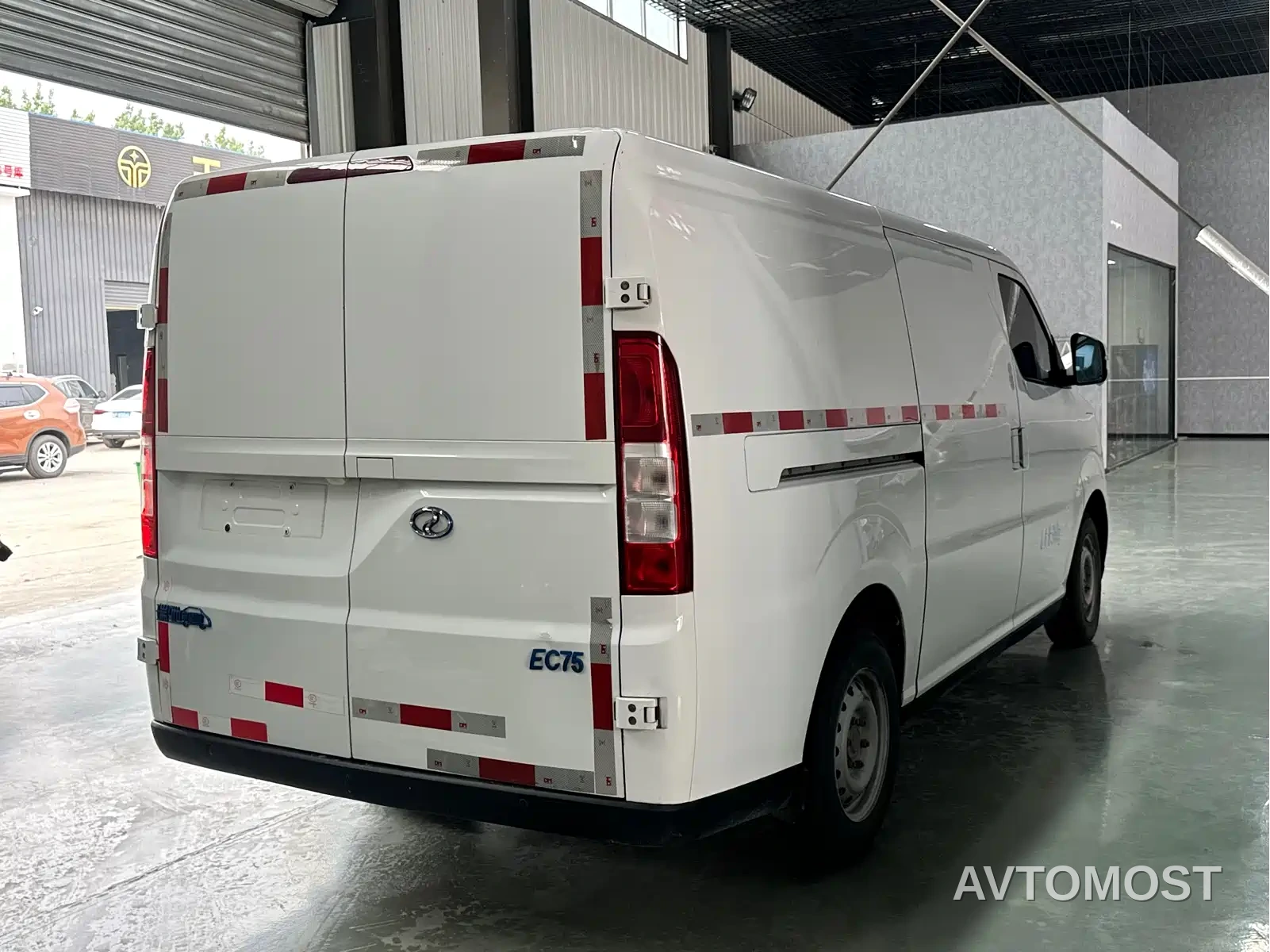 Ruichi New Energy EC75 2024 Model Surpass I 50.38kWh — фото 5