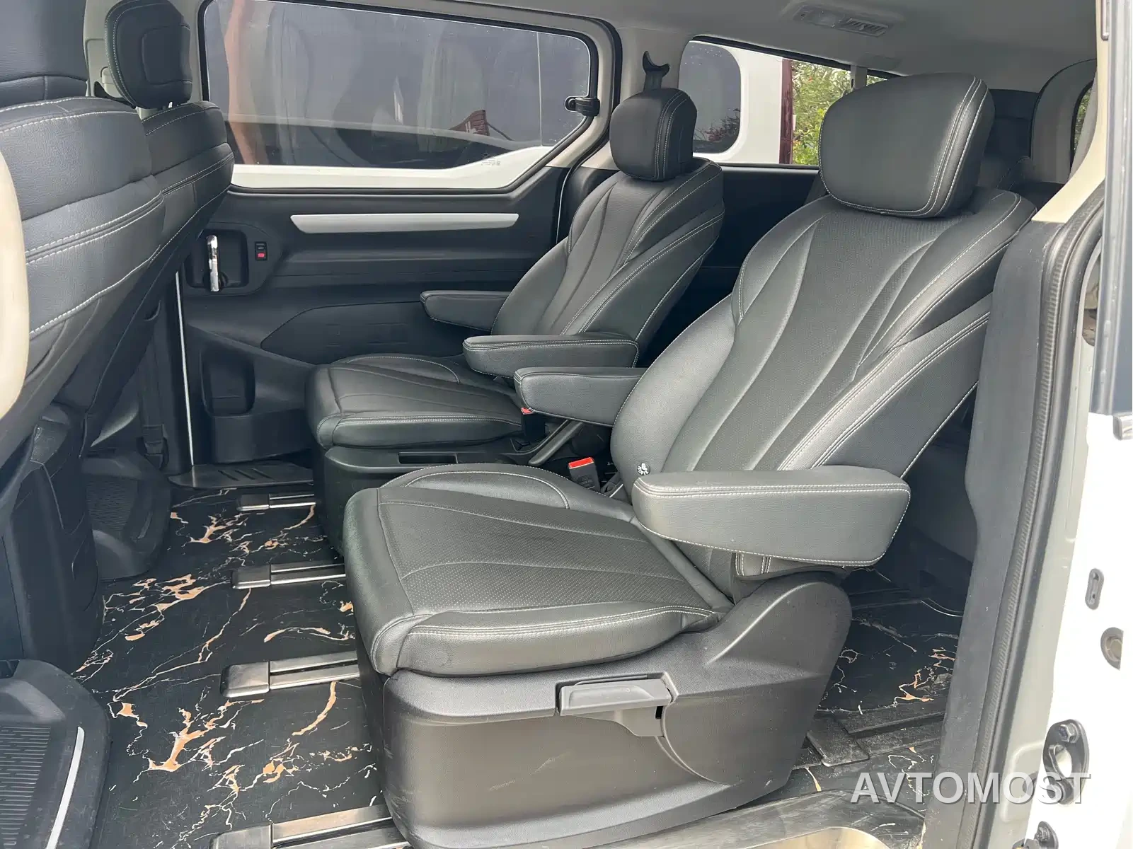 SAIC Maxus G20 2023 ES 2.0T Diesel Manual Premium Edition — фото 3
