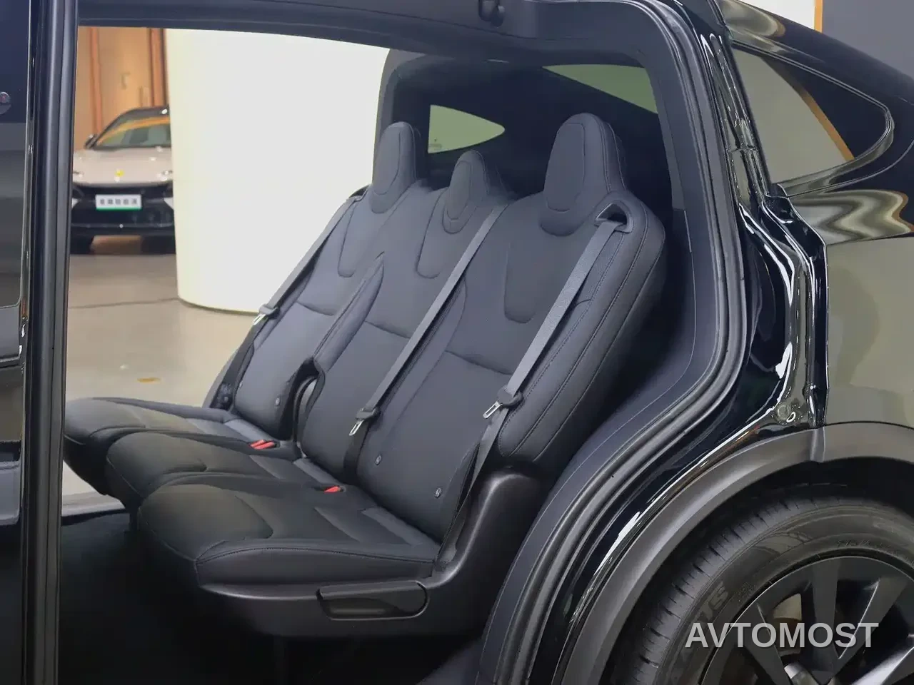 Tesla Model X 2023 Dual Motor All-Wheel Drive Edition — фото 7