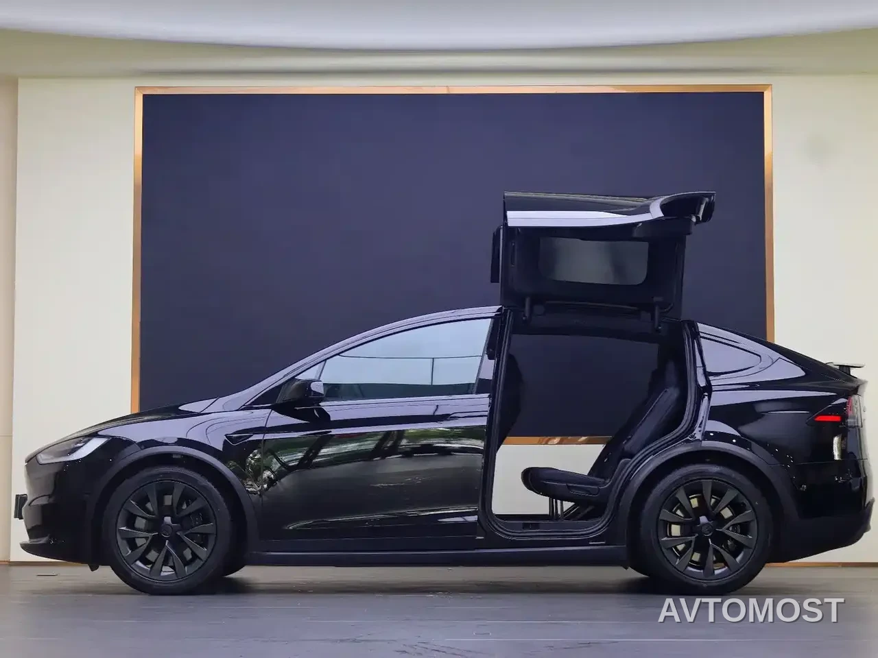 Tesla Model X 2023 Dual Motor All-Wheel Drive Edition — фото 16