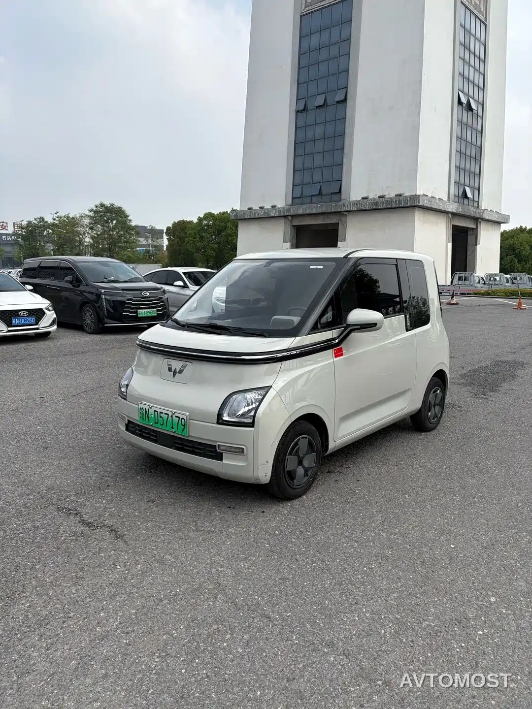 Wuling Air ev 2023 Model 4-Seater Standard Edition — фото 1