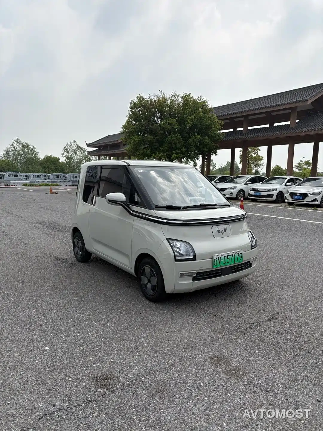 Wuling Air ev 2023 Model 4-Seater Standard Edition — фото 3