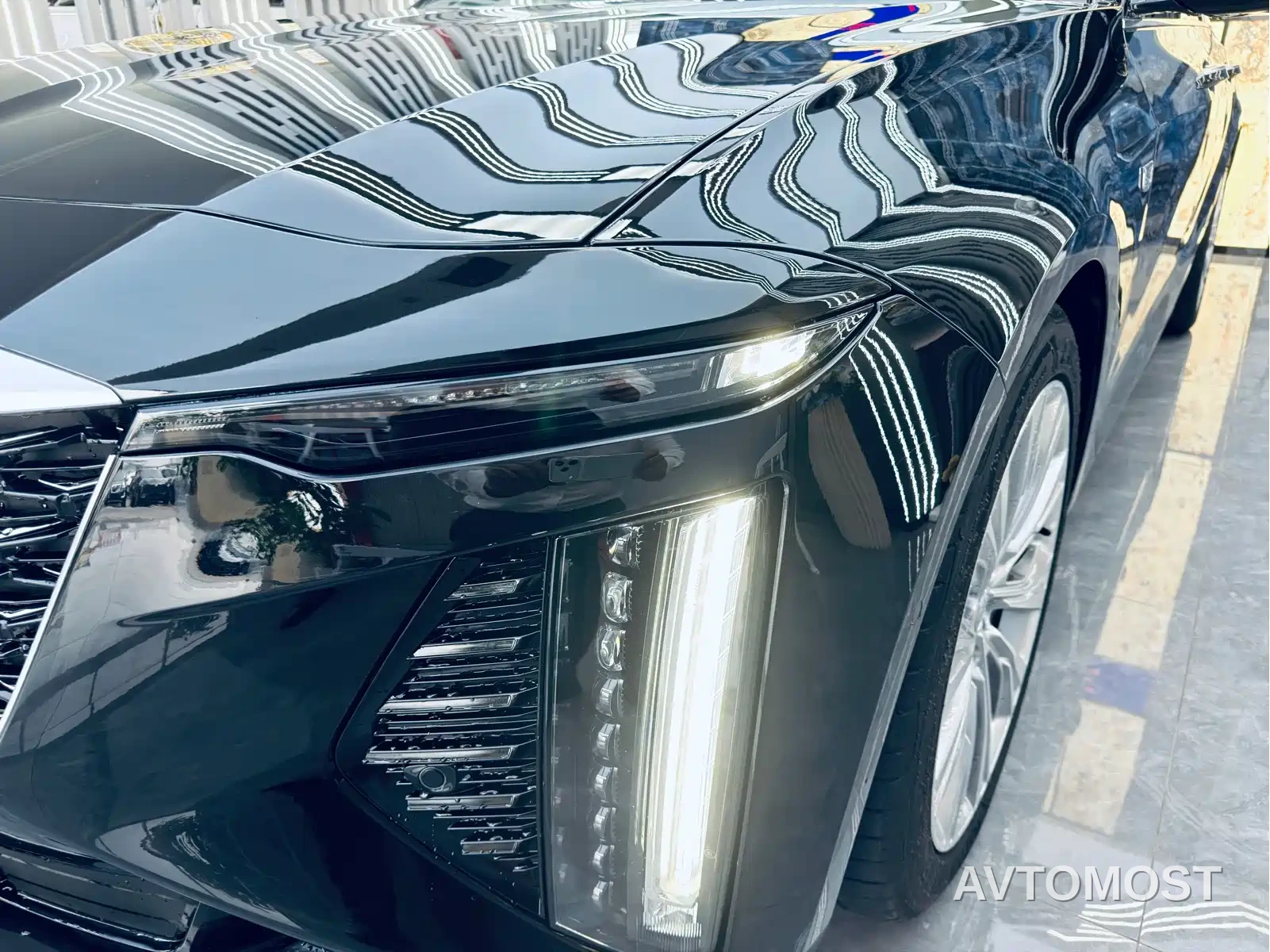 Cadillac CT6 2023 28T Platinum Model — фото 4