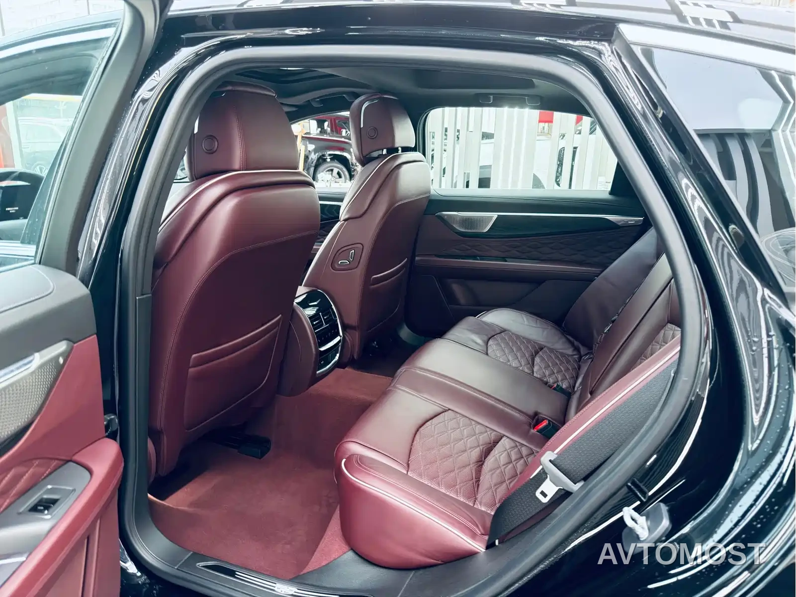 Cadillac CT6 2023 28T Platinum Model — фото 11