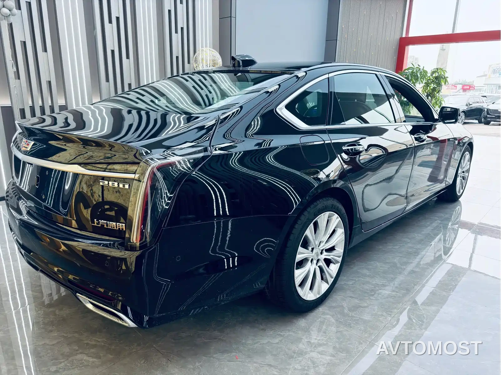 Cadillac CT6 2023 28T Platinum Model — фото 18