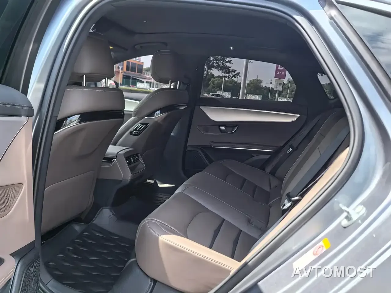 BYD Han 2020 DM AWD Performance Luxury Edition — фото 10