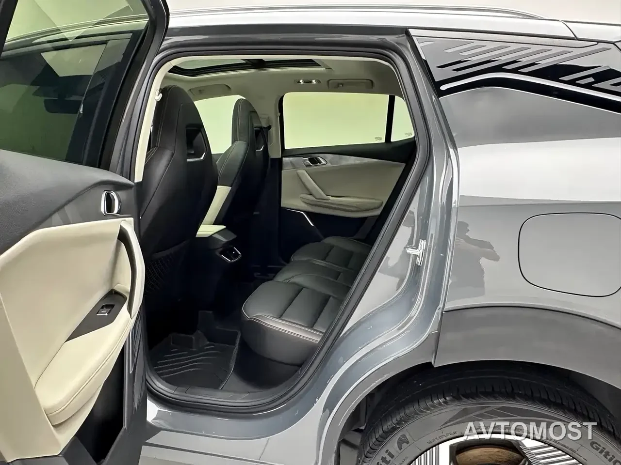 Lynk & Co 06 EM-P 2022 PHEV 84KM Range Pro — фото 7