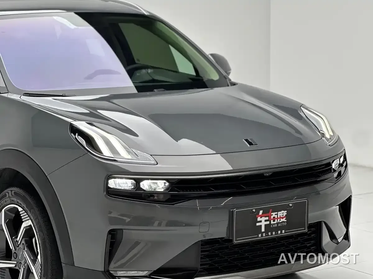 Lynk & Co 06 EM-P 2022 PHEV 84KM Range Pro — фото 10