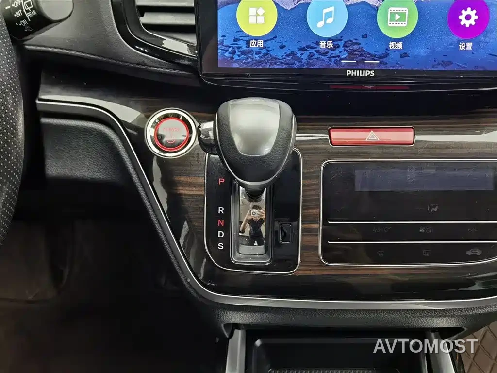 Honda Odyssey 2021 2.0L Sharp Comfort Edition — фото 10