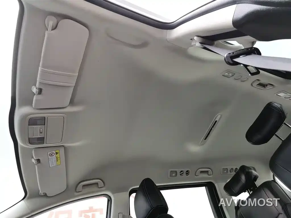 Honda Odyssey 2021 2.0L Sharp Comfort Edition — фото 11
