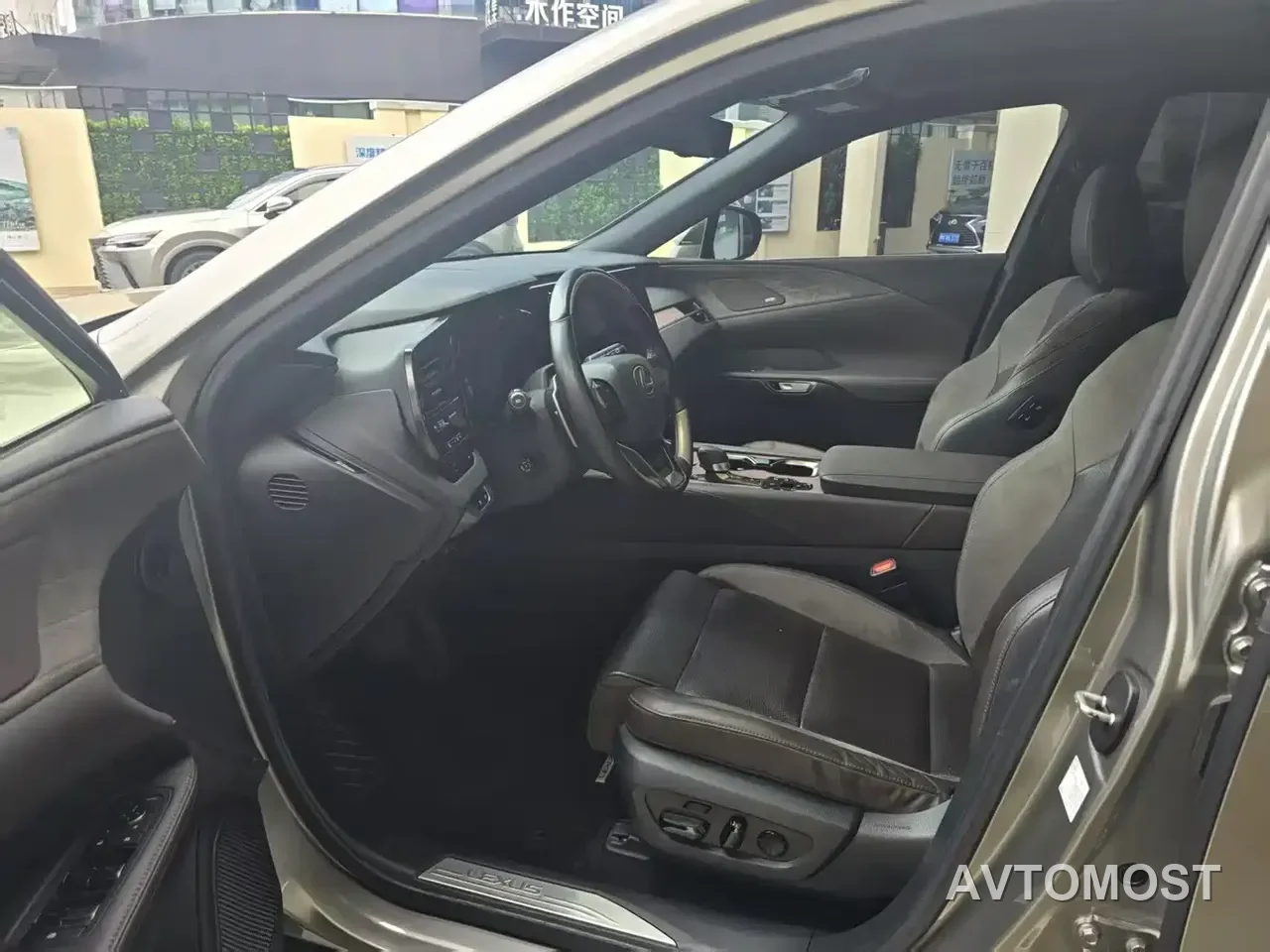 Lexus RX New Energy 2023 450h+ 4WD Enjoyment — фото 5