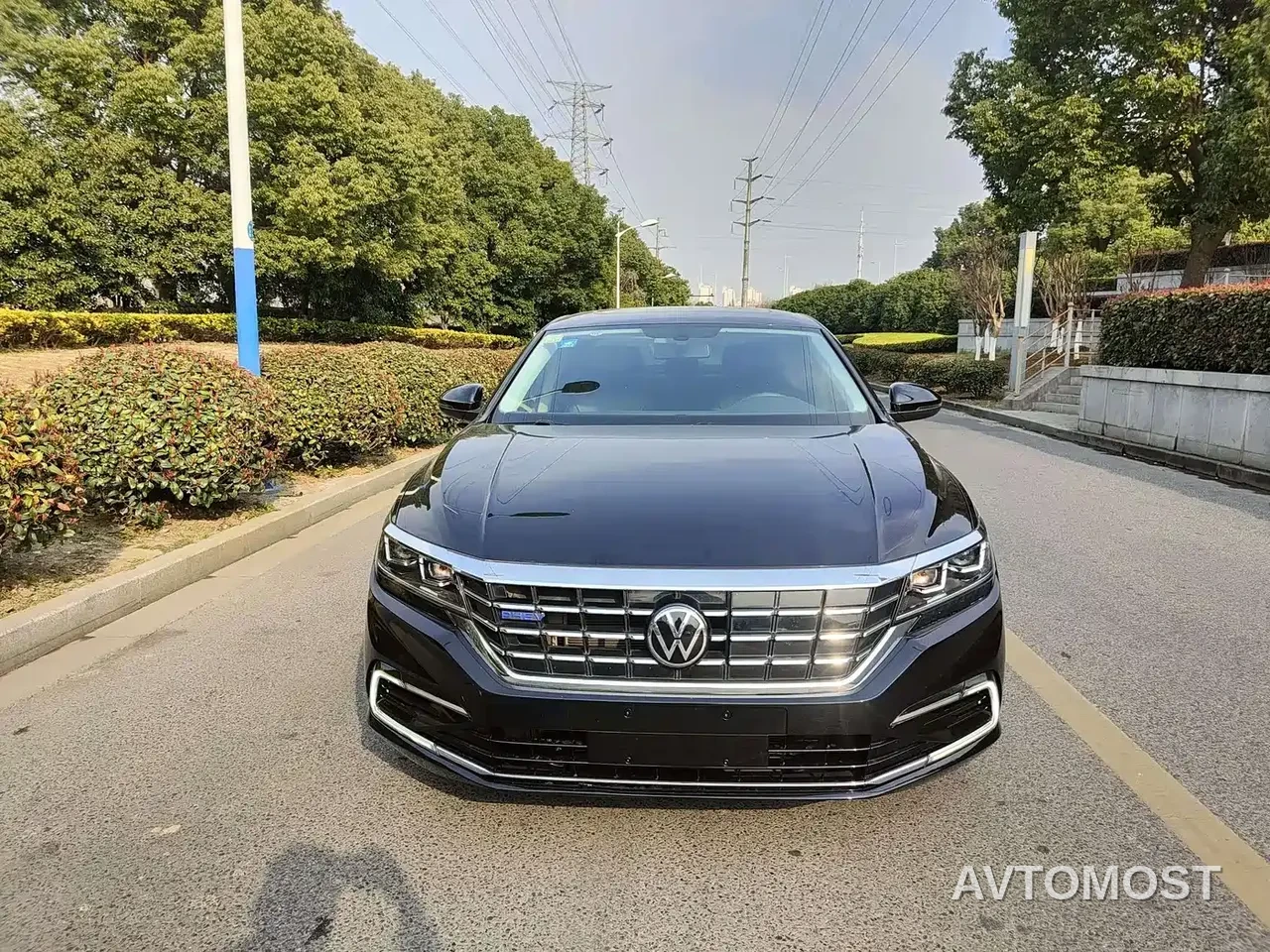 Volkswagen Passat New Energy 2022 430PHEV Hybrid Business Edition — фото 2