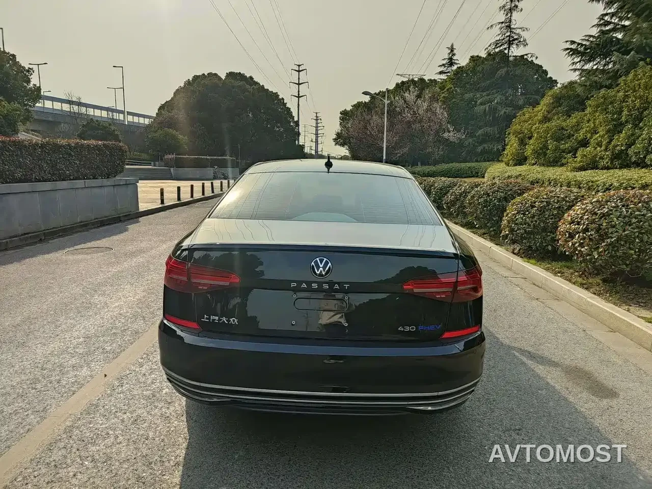 Volkswagen Passat New Energy 2022 430PHEV Hybrid Business Edition — фото 5
