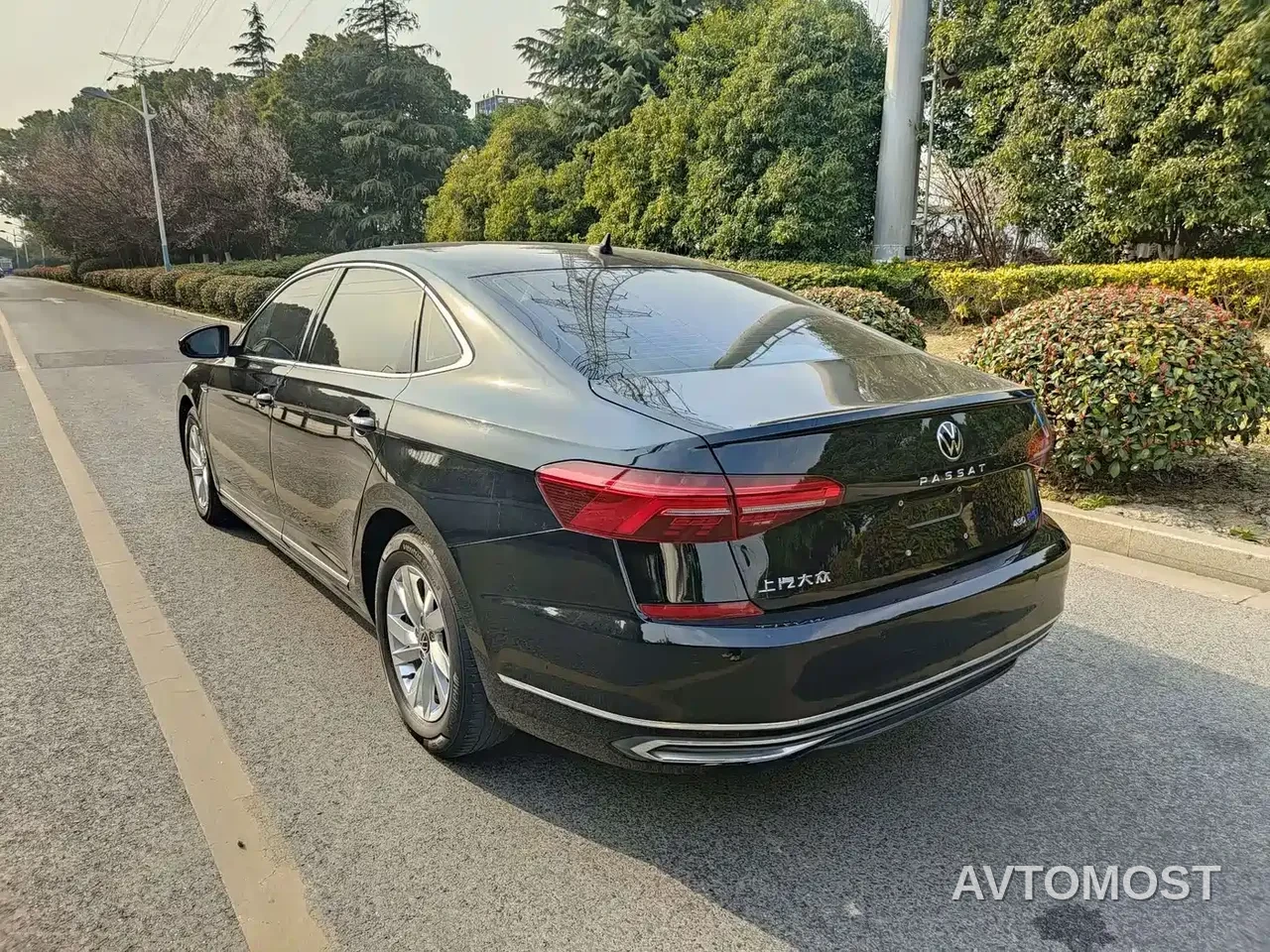 Volkswagen Passat New Energy 2022 430PHEV Hybrid Business Edition — фото 6