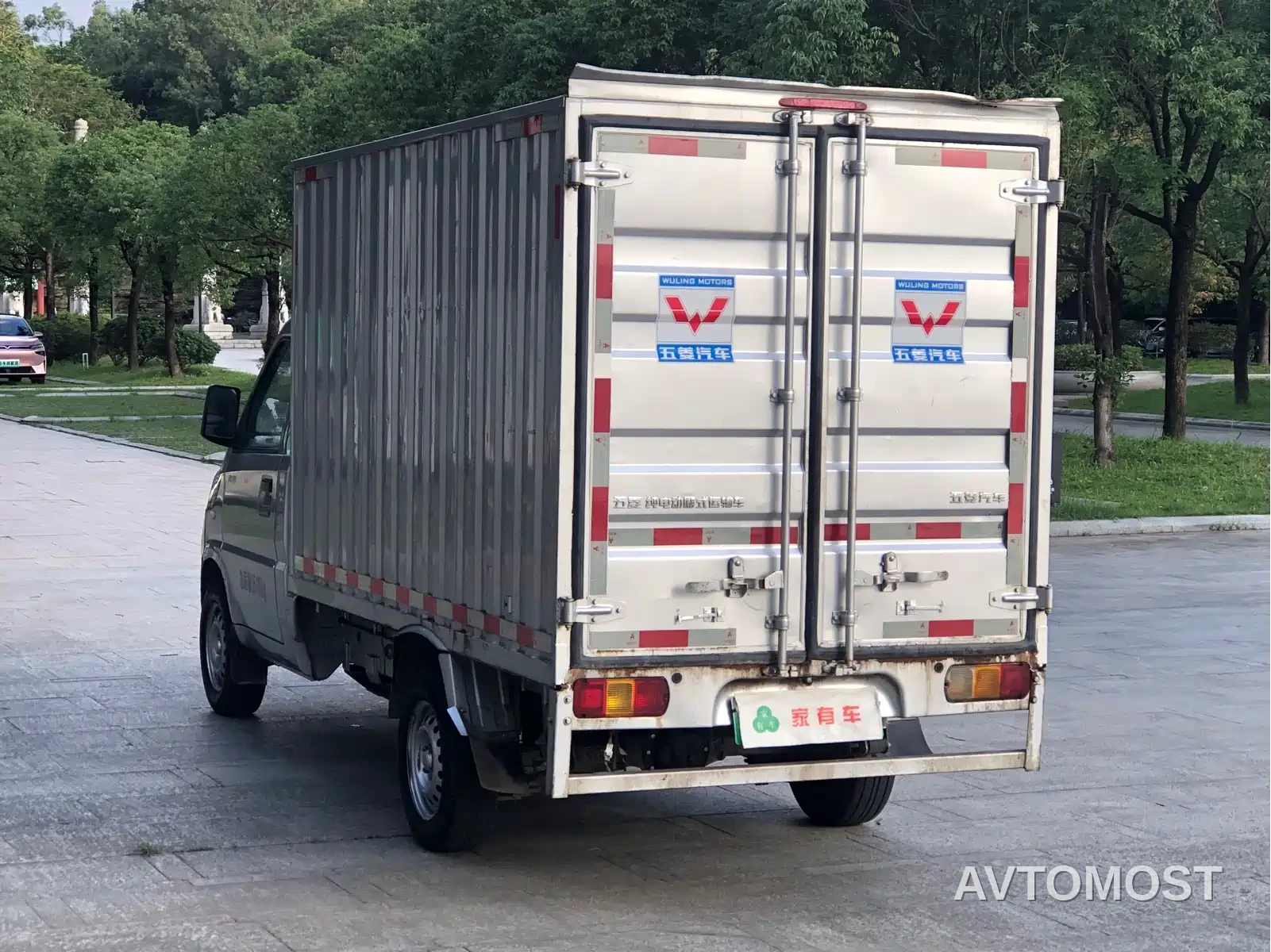 Wuling Electric Truck 2022 Premium Edition Guoxuan 40.55kWh — фото 8