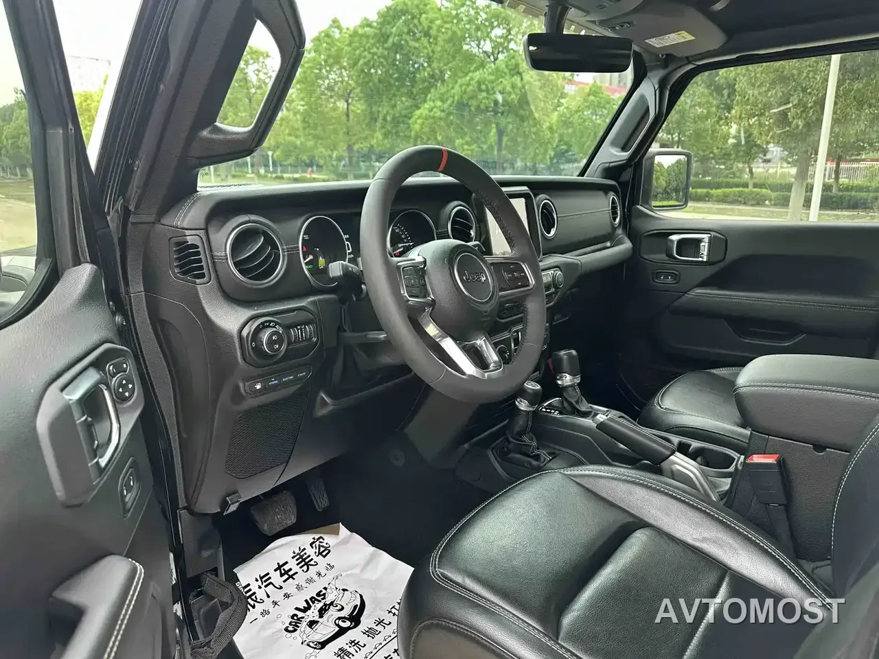 Jeep Wrangler 4xe 2021 4-Door 2.0T 4xe Sahara — фото 8