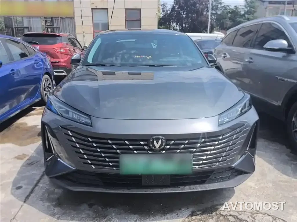 Changan Eado PHEV 2025 Smart New Blue Whale 145KM Battleship Edition — фото 3