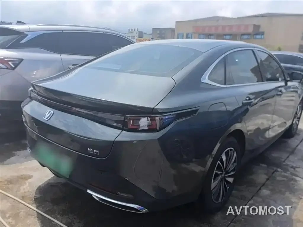 Changan Eado PHEV 2025 Smart New Blue Whale 145KM Battleship Edition — фото 7