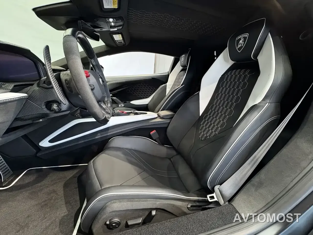 Lamborghini Revuelto 2023 6.5L PHEV Standard — фото 5