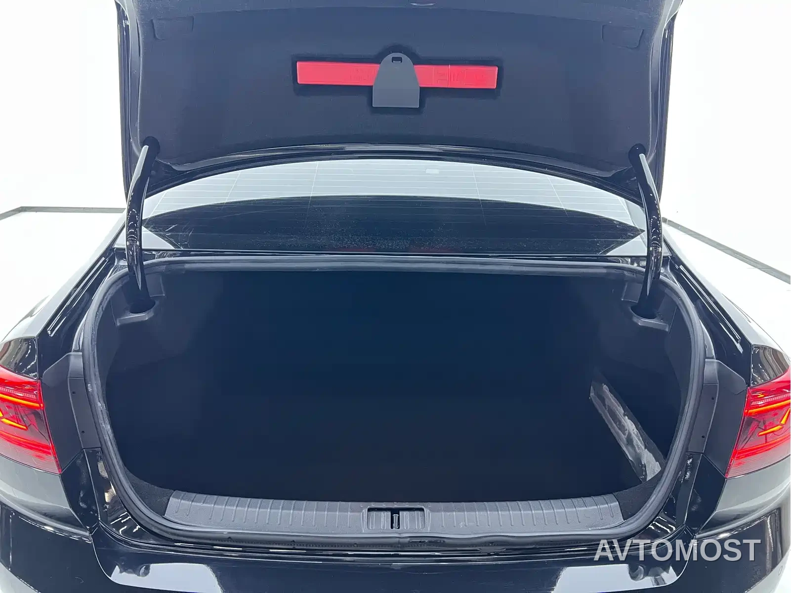 Volkswagen Magotan 2020 280TSI DSG Comfort — фото 28