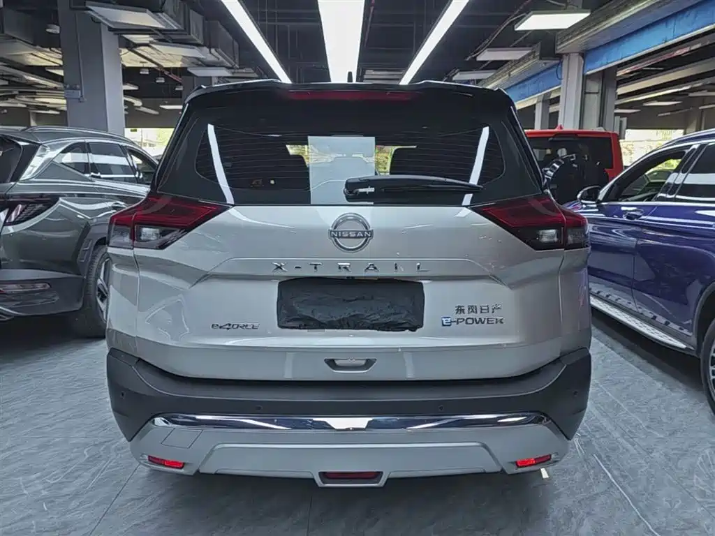 Nissan X-Trail 2023 e-POWER Super Hybrid Dual Motor AWD Luxury Edition — фото 3