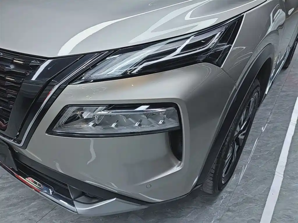 Nissan X-Trail 2023 e-POWER Super Hybrid Dual Motor AWD Luxury Edition — фото 17